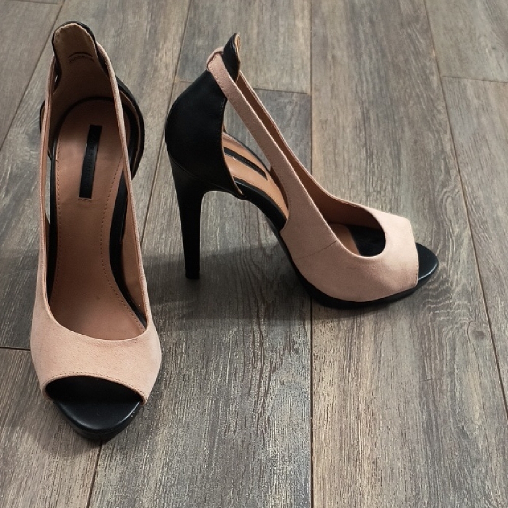 Zara Black and Tan Heels